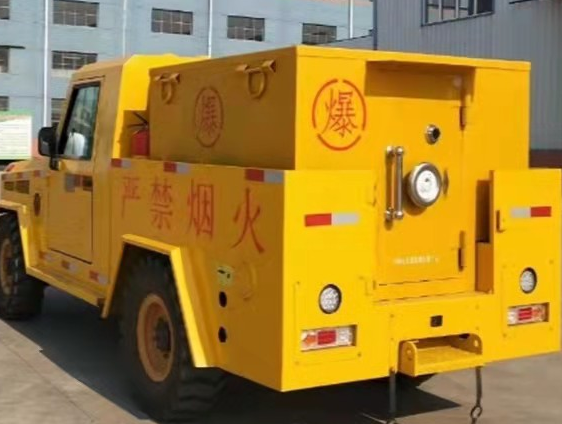来安凯龙爆破器材运输车：保障爆破任务的安全运行